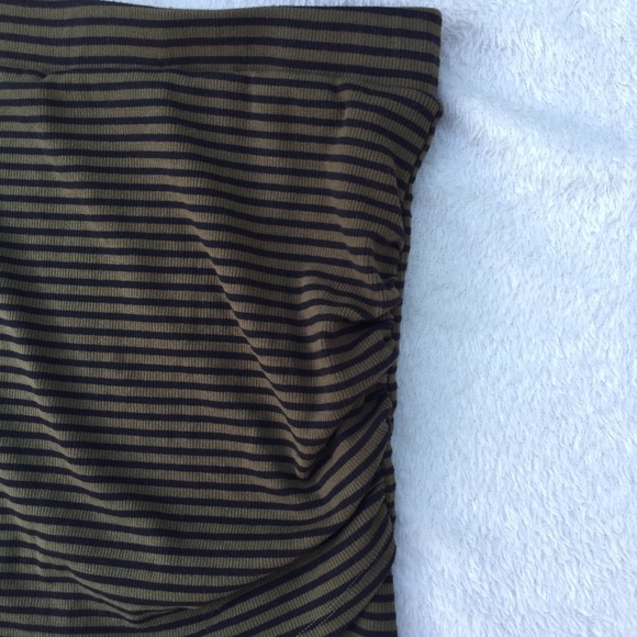 Gianni Bini Ruched Pencil Skirt - Picture 2 of 4